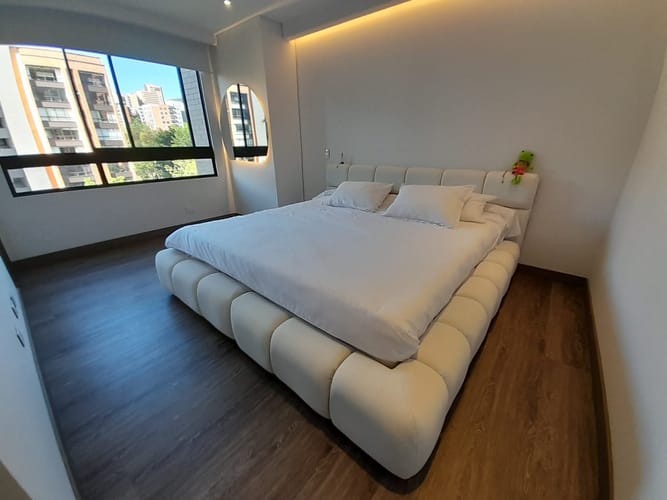 Apartamento de 2 alcobas en arriendo en Los Balsos, Medellín, 95 m² · foto 10 de 18