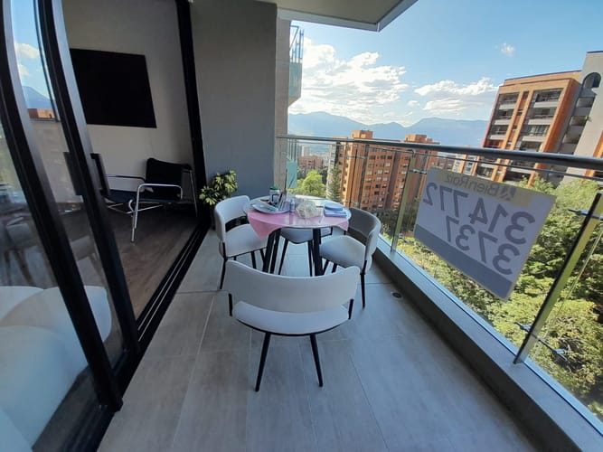 Apartamento de 2 alcobas en arriendo en Los Balsos, Medellín, 95 m² · foto 13 de 18