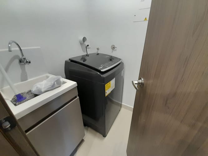 Apartamento de 2 alcobas en arriendo en Los Balsos, Medellín, 95 m² · foto 15 de 18