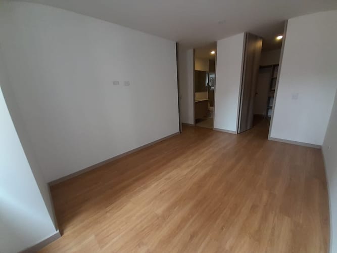 Apartamento de 3 alcobas en arriendo en Villa Carlota, Medellín, 90 m² · foto 7 de 18