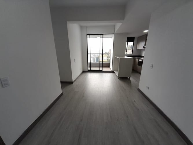 Apartamento de 3 alcobas en arriendo en Vía Las Palmas, Medellín, 78 m² · foto 2 de 17