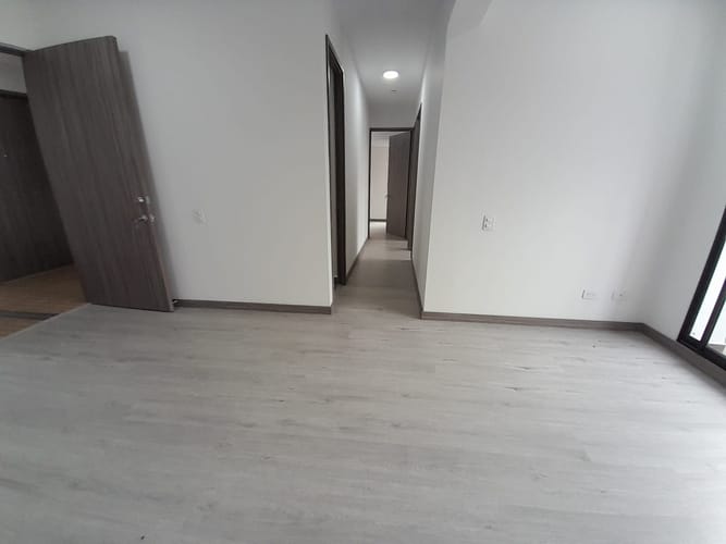 Apartamento de 3 alcobas en arriendo en Vía Las Palmas, Medellín, 78 m² · foto 3 de 17