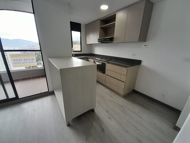 Apartamento de 3 alcobas en arriendo en Vía Las Palmas, Medellín, 78 m² · foto 4 de 17