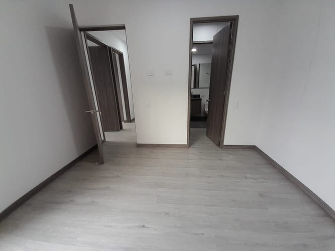 Apartamento de 3 alcobas en arriendo en Vía Las Palmas, Medellín, 78 m² · foto 7 de 17