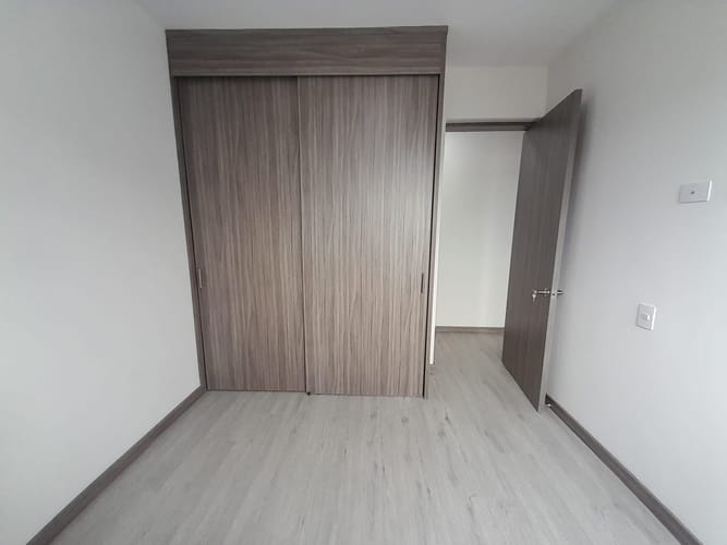Apartamento de 3 alcobas en arriendo en Vía Las Palmas, Medellín, 78 m² · foto 9 de 17