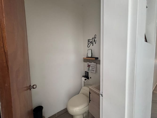 Local en arriendo en Las Acacias, Medellín, 210 m² · foto 4 de 15