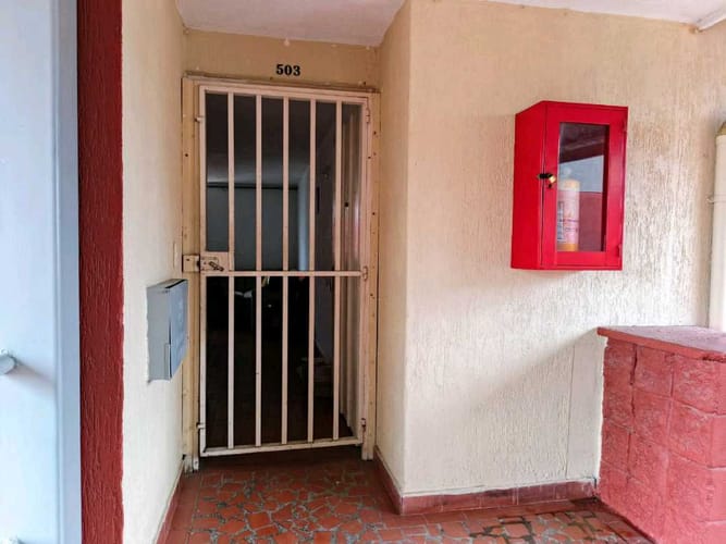 Apartamento de 3 alcobas en venta en El Diamante, Cali, 59 m² · foto 2 de 9