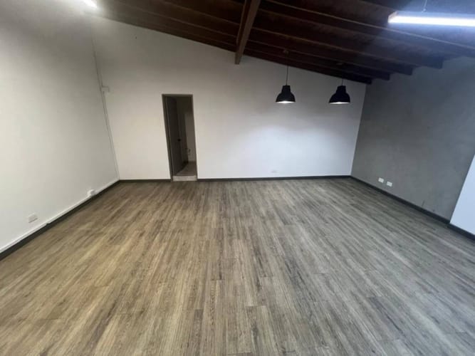 Oficina en arriendo en San Diego, Medellín, 47 m² · foto 2 de 11