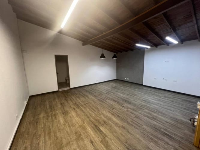 Oficina en arriendo en San Diego, Medellín, 47 m² · foto 5 de 11