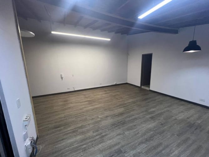 Oficina en arriendo en San Diego, Medellín, 47 m² · foto 7 de 11
