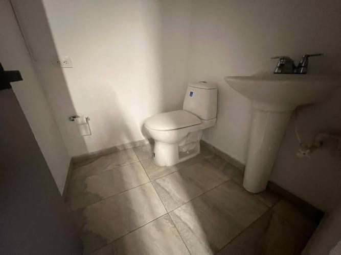 Oficina en arriendo en San Diego, Medellín, 47 m² · foto 9 de 11