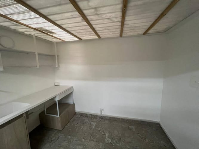 Oficina en arriendo en San Diego, Medellín, 47 m² · foto 10 de 11