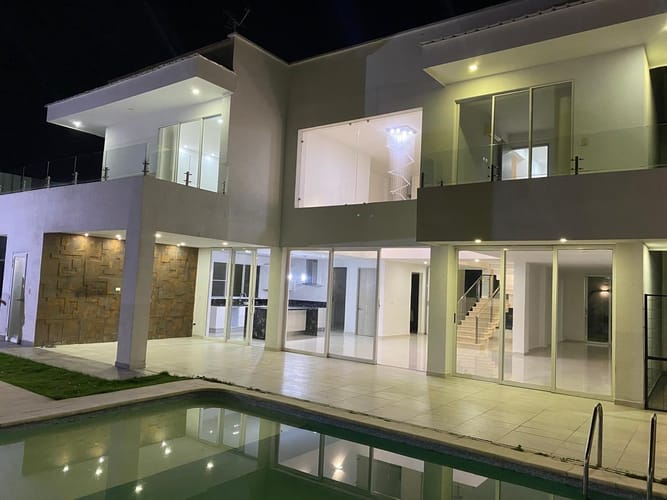 Casa de 5 alcobas en venta en Cr. Valle Verde, Jamundí, 572 m² · foto 5 de 16