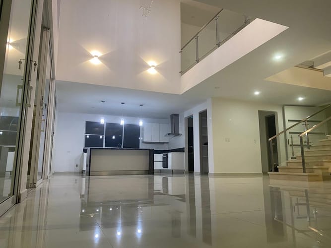 Casa de 5 alcobas en venta en Cr. Valle Verde, Jamundí, 572 m² · foto 11 de 16