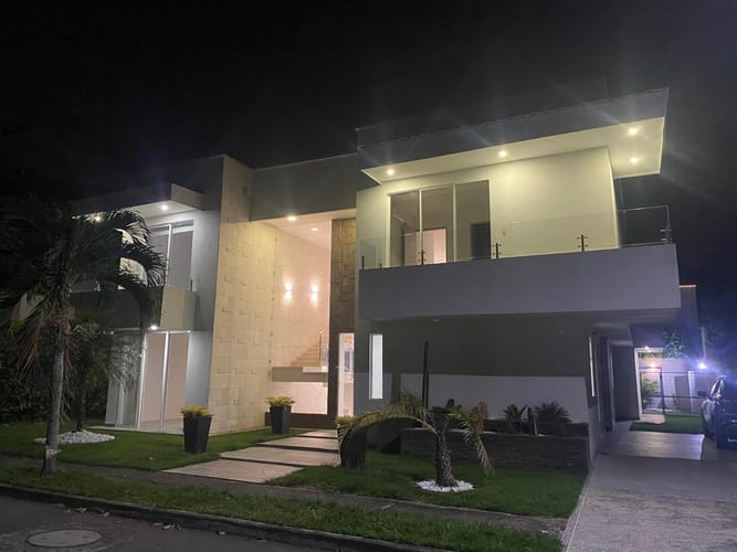 Casa de 5 alcobas en venta en Cr. Valle Verde, Jamundí, 572 m² · foto 3 de 16