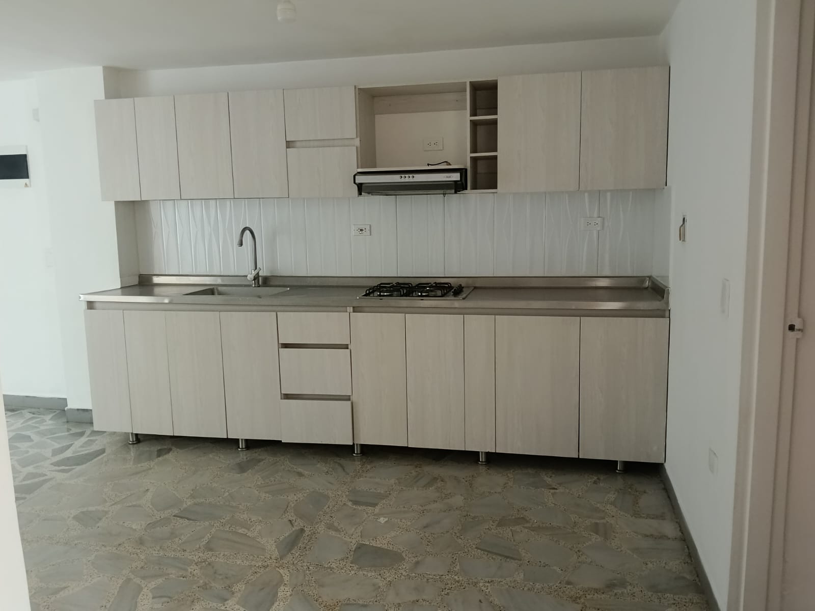 Apartamento en arriendo en Obrero, Envigado · foto 4 de 14