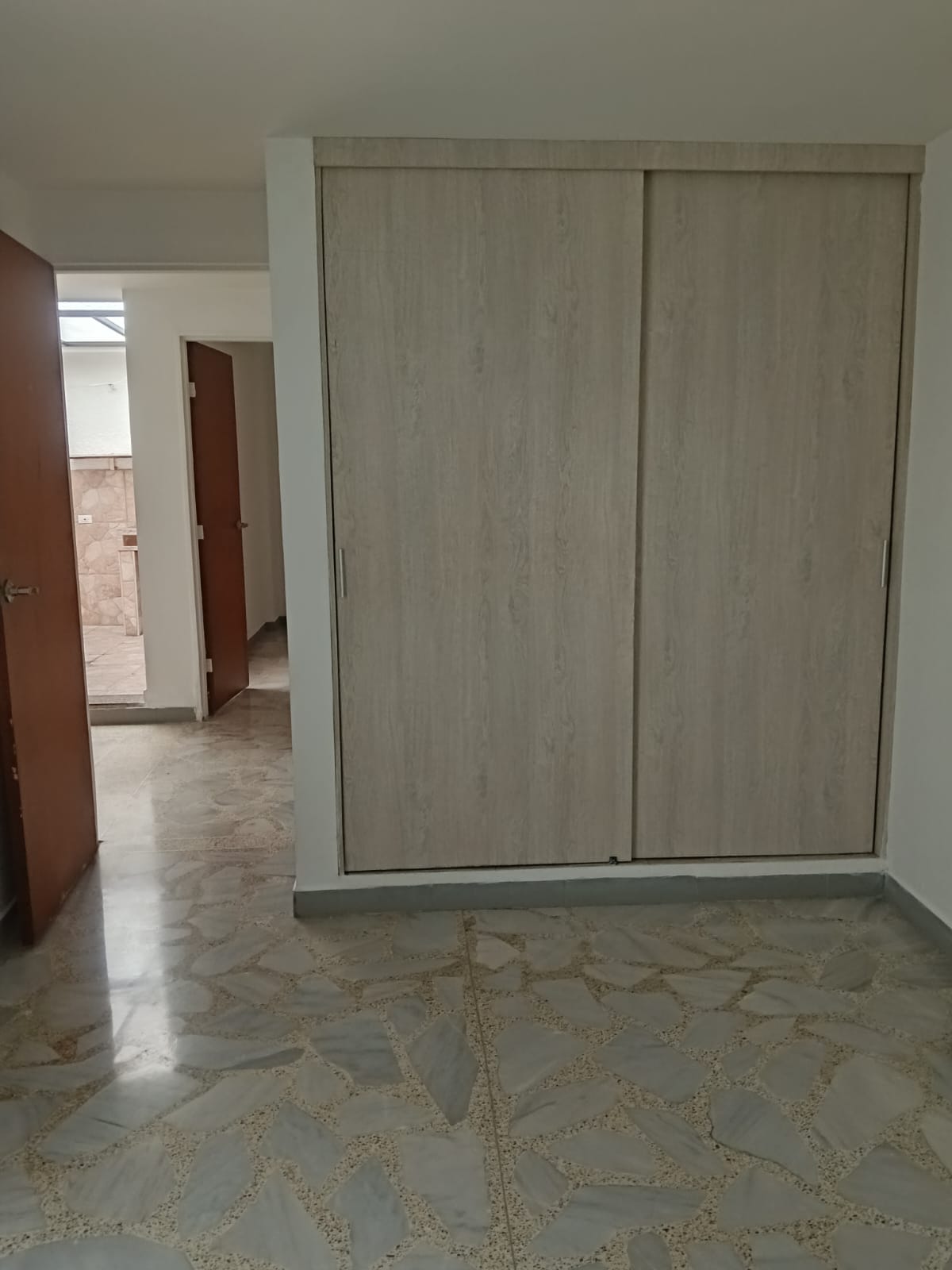 Apartamento en arriendo en Obrero, Envigado · foto 5 de 14