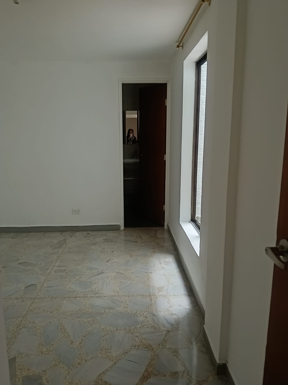 Apartamento en arriendo en Obrero, Envigado · foto 7 de 14