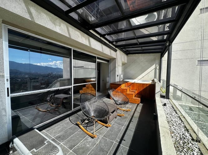 Apartamento de 1 alcoba en arriendo en La Florida, Medellín, 108 m² · foto 2 de 15
