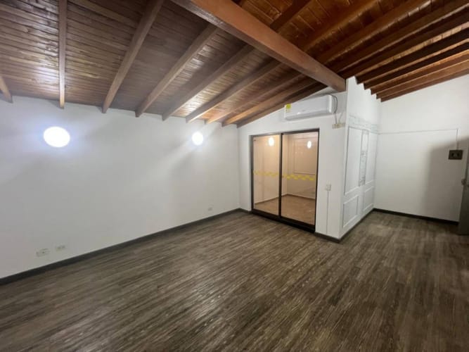 Oficina en arriendo en San Diego, Medellín, 38 m² · foto 3 de 12