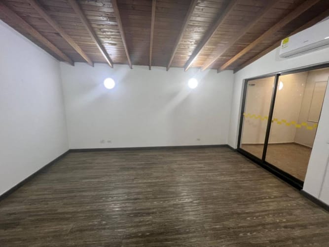 Oficina en arriendo en San Diego, Medellín, 38 m² · foto 5 de 12