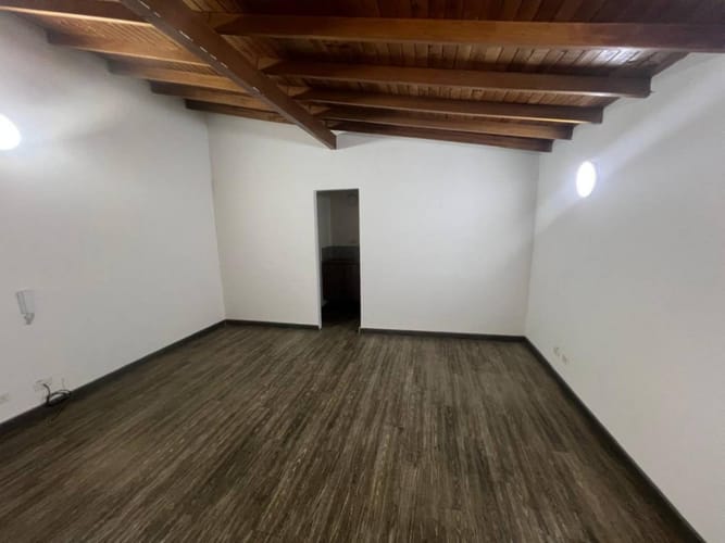 Oficina en arriendo en San Diego, Medellín, 38 m² · foto 6 de 12