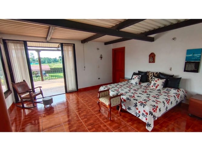 Casa de 3 alcobas en venta en Via El Eden, Armenia, 375 m² · foto 9 de 17