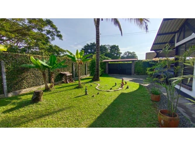 Casa de 3 alcobas en venta en Via El Eden, Armenia, 375 m² · foto 13 de 17