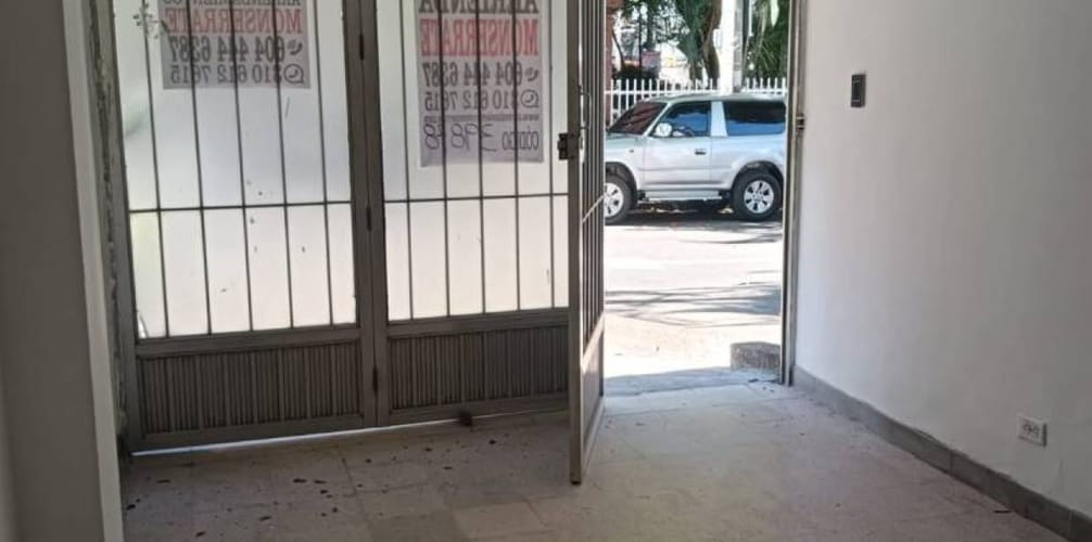 Local en arriendo en Bolivariana, Medellín, 16 m² · foto 3 de 4