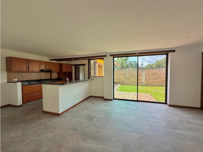 Casa de 4 alcobas en arriendo en Cajicá, 197 m² · foto 3 de 24