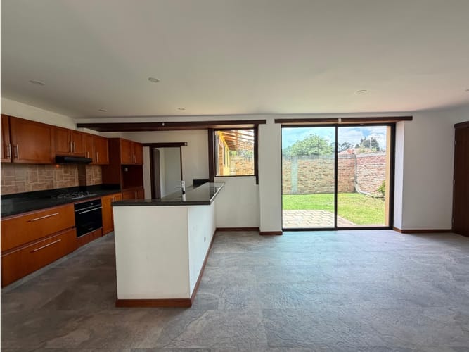Casa de 4 alcobas en arriendo en Cajicá, 197 m² · foto 4 de 24