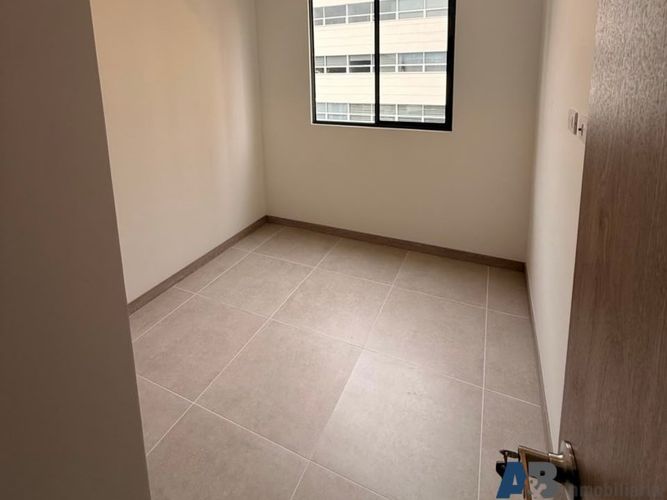 Apartamento de 3 alcobas en arriendo en Villa Carlota, Medellín, 80 m² · foto 12 de 16