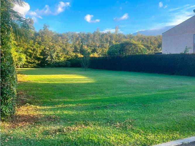 Lote en venta en Cabeceras De Llanogrande, Rionegro, 1590 m² · foto 2 de 16