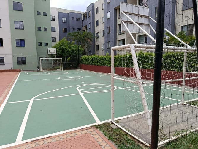 Apartamento de 3 alcobas en venta en Cañaveralejo, Cali, 69 m² · foto 12 de 16