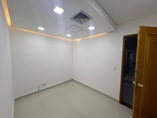 Oficina en arriendo en La Florida, Medellín, 42 m² · foto 2 de 9