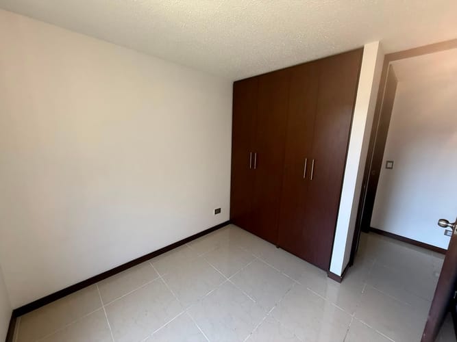 Apartamento de 3 alcobas en arriendo en El Poblado, Medellín, 70 m² · foto 5 de 12