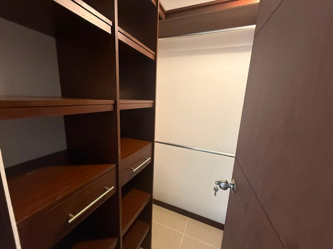 Apartamento de 3 alcobas en arriendo en El Poblado, Medellín, 70 m² · foto 6 de 12