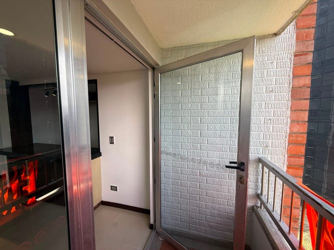 Apartamento de 3 alcobas en arriendo en El Poblado, Medellín, 70 m² · foto 8 de 12