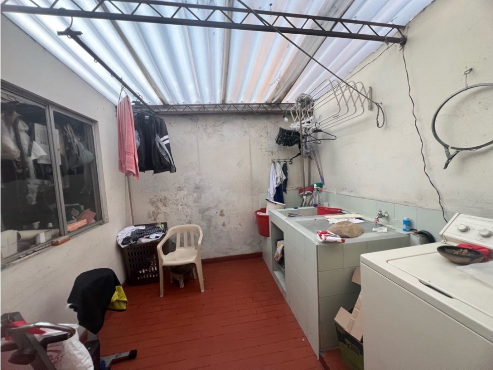 Casa en venta en Castilla, Bogotá · foto 9 de 24