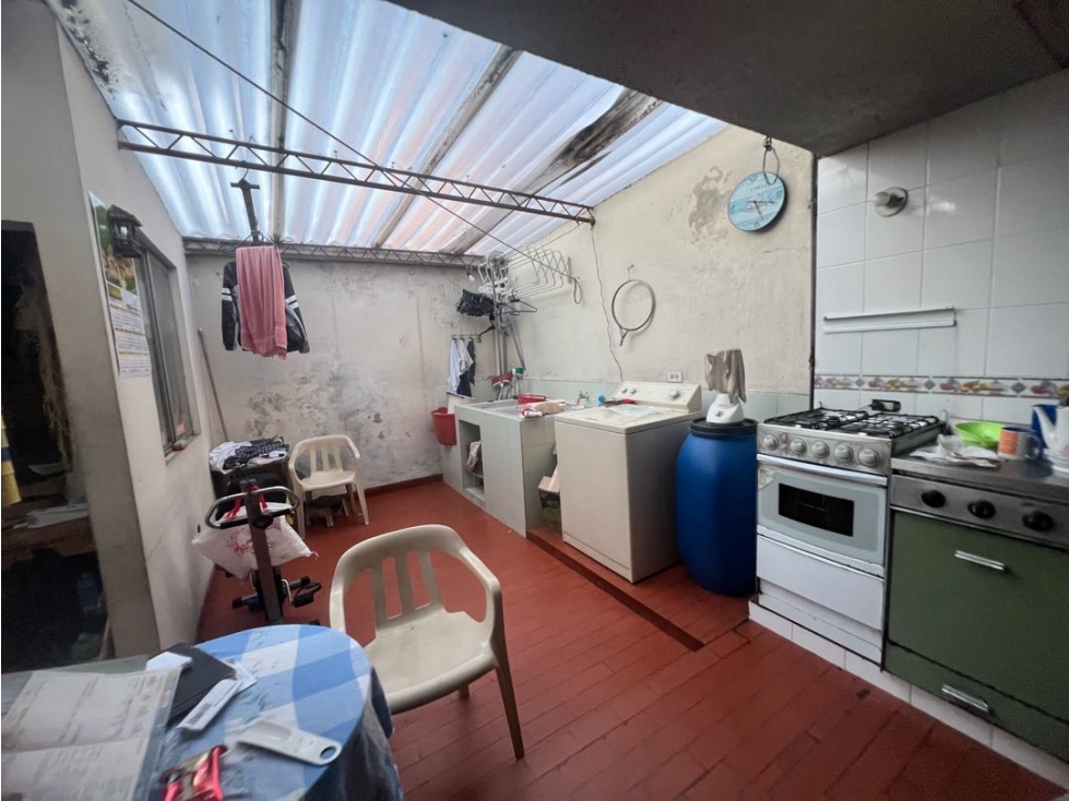 Casa en venta en Castilla, Bogotá · foto 10 de 24