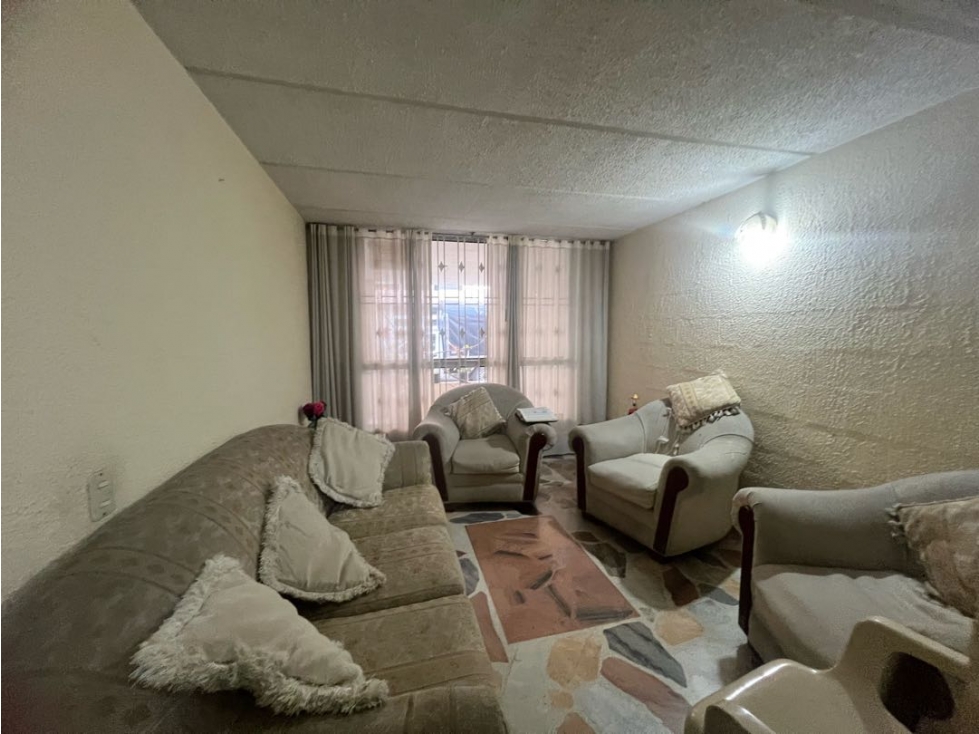 Casa en venta en Castilla, Bogotá · foto 14 de 24