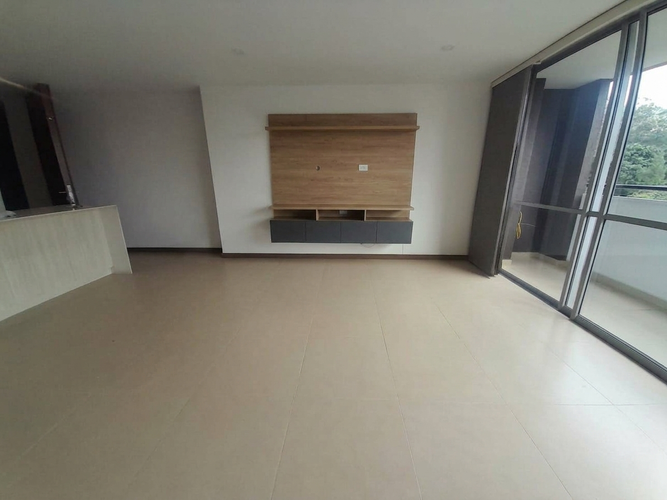 Apartamento de 2 alcobas en arriendo en Los Balsos, Medellín, 89 m² · foto 2 de 16