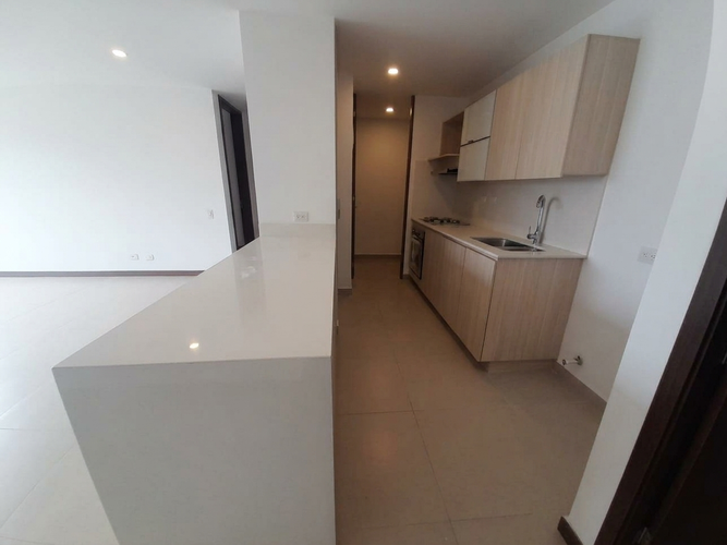 Apartamento de 2 alcobas en arriendo en Los Balsos, Medellín, 89 m² · foto 4 de 16