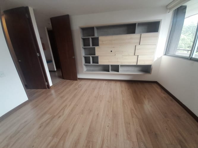 Apartamento de 2 alcobas en arriendo en Los Balsos, Medellín, 89 m² · foto 8 de 16