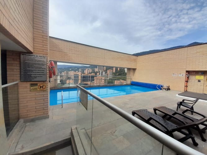 Apartamento de 2 alcobas en arriendo en Los Balsos, Medellín, 89 m² · foto 15 de 16