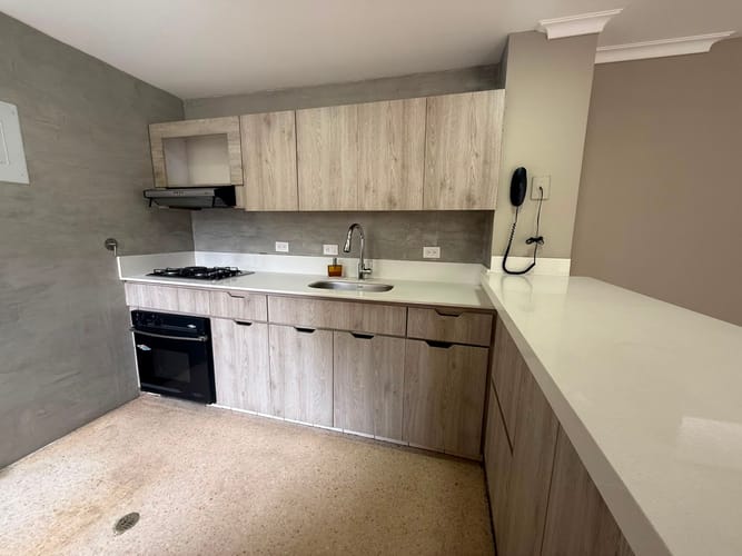 Apartamento de 2 alcobas en arriendo en El Diamante No. 2, Medellín, 78 m² · foto 4 de 13