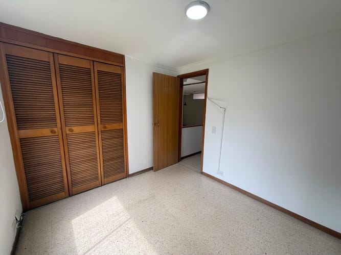 Apartamento de 2 alcobas en arriendo en El Diamante No. 2, Medellín, 78 m² · foto 10 de 13