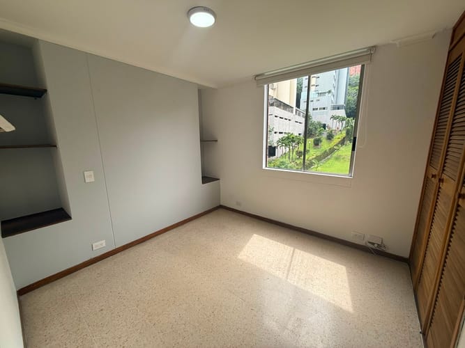 Apartamento de 2 alcobas en arriendo en El Diamante No. 2, Medellín, 78 m² · foto 12 de 13