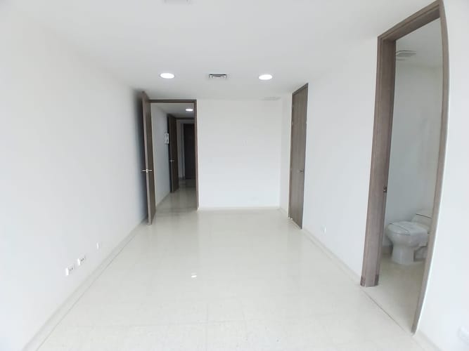 Consultorio en arriendo en Villa Carlota, Medellín, 33 m² · foto 2 de 10