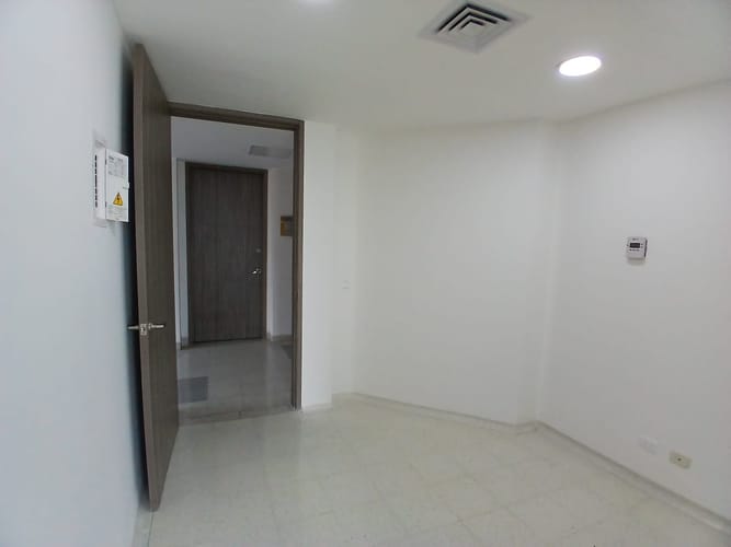 Consultorio en arriendo en Villa Carlota, Medellín, 33 m² · foto 6 de 10
